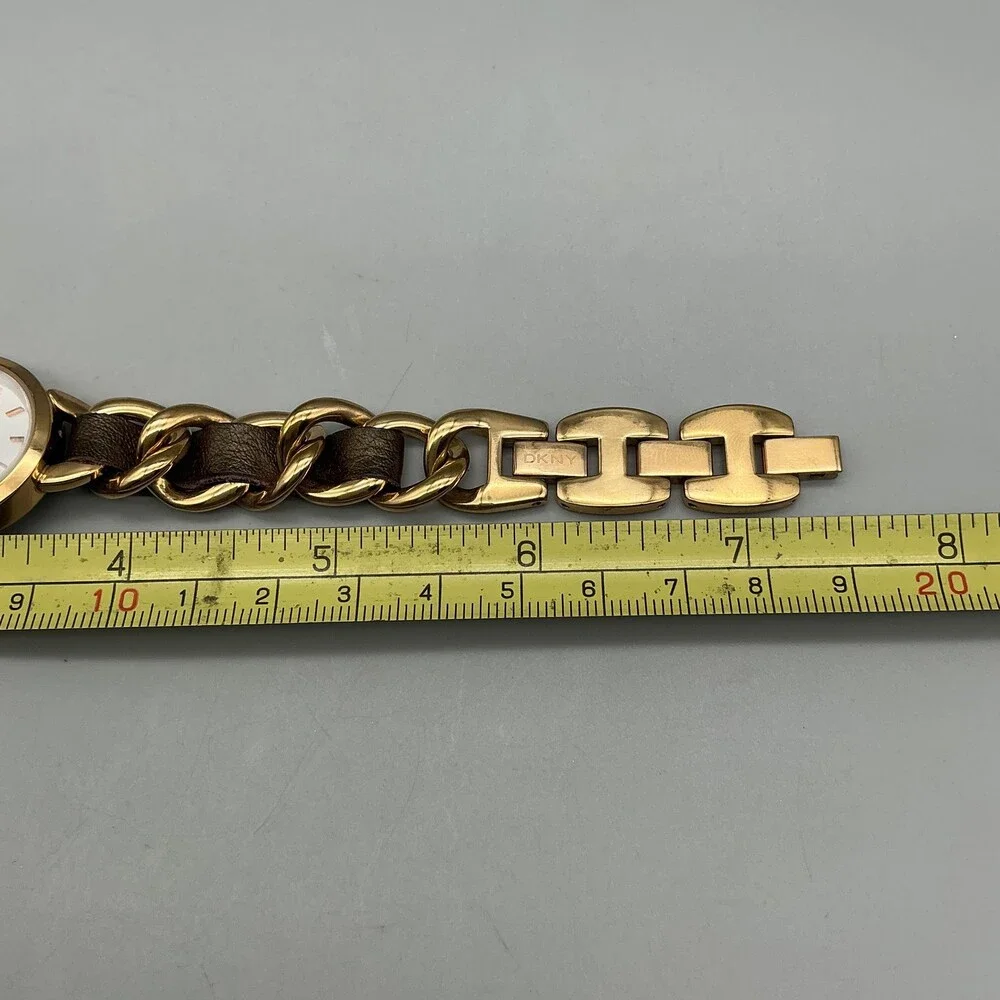 DKNY Womens Watch 26mm Gold Tone Leather Chain Bracelet New Battery 7.5